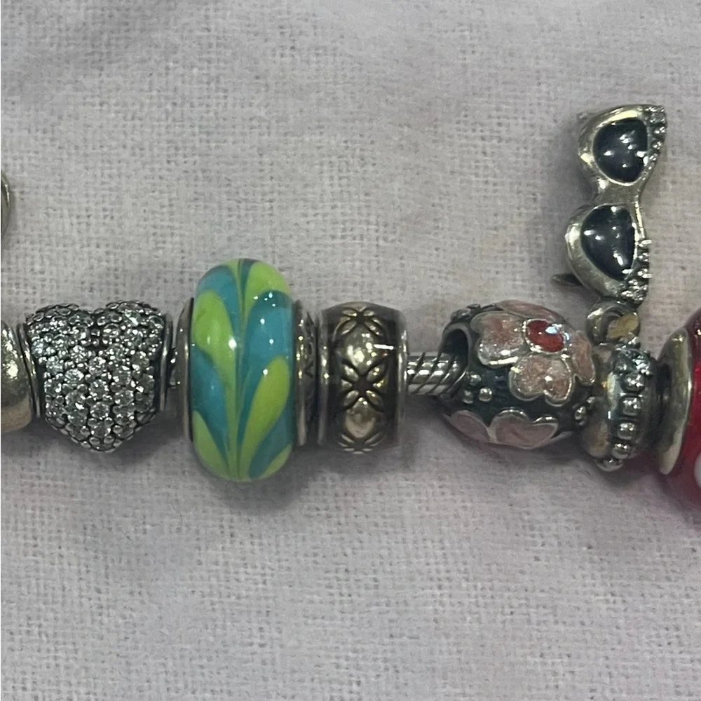 💝Beautiful Pandora charm bracelet with 16 charms. - Picture 10 of 12